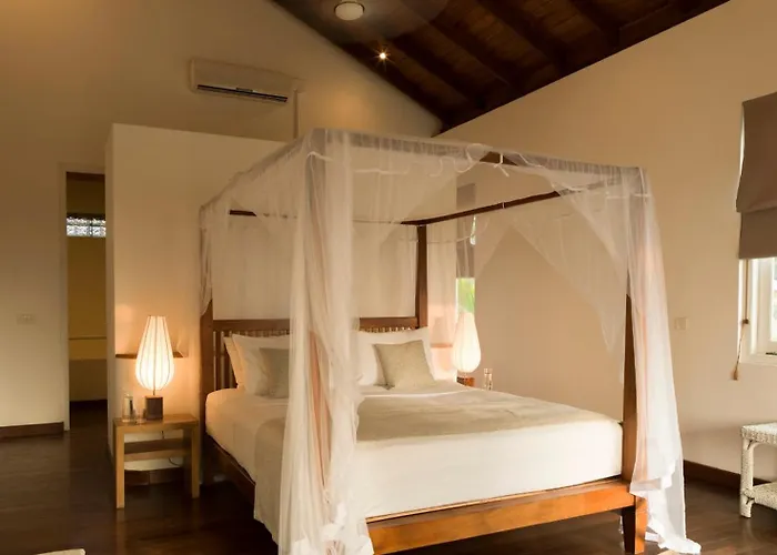 Sri Villas
